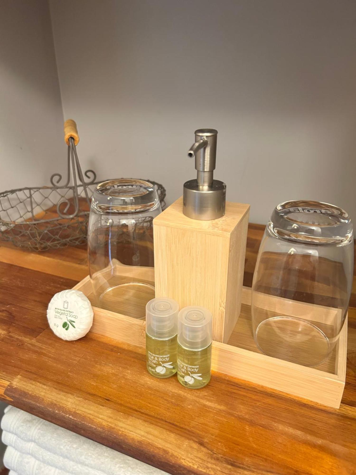Le D'Tour Gourmand Bed & Breakfast Toulouse-le-Chateau Ngoại thất bức ảnh