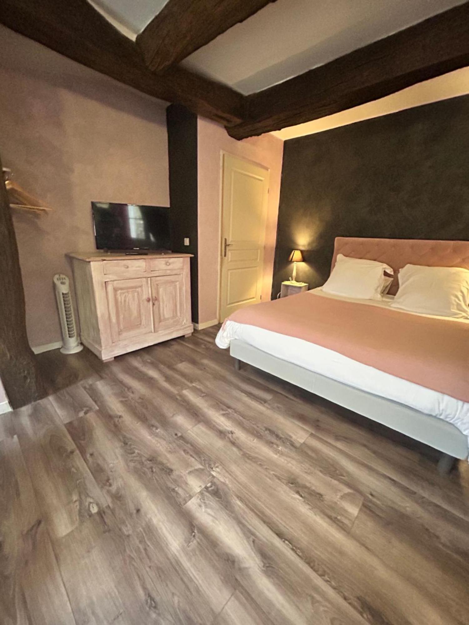 Le D'Tour Gourmand Bed & Breakfast Toulouse-le-Chateau Ngoại thất bức ảnh
